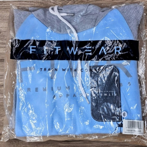 FITWEAR New Zealand Raglan Pullover HoodieTranquil Blue - Size XS 2 US - Picture 3 of 4